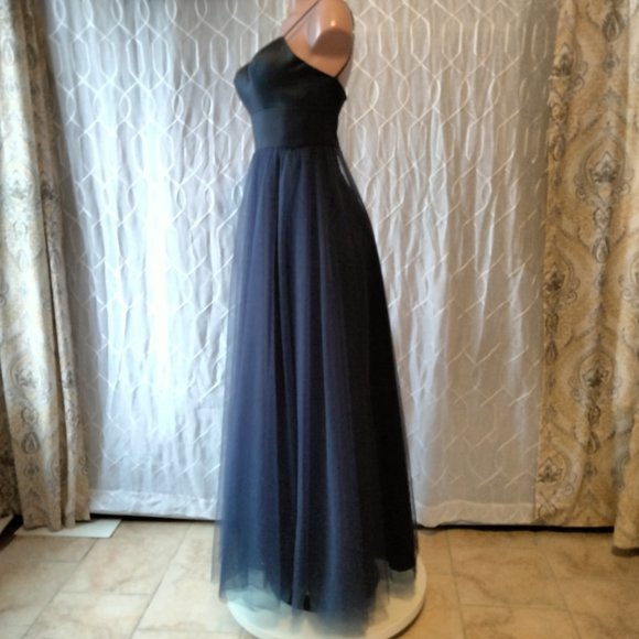 Mori Lee Gown formal tulle in blue navy . Size 4 - Picture 2 of 13